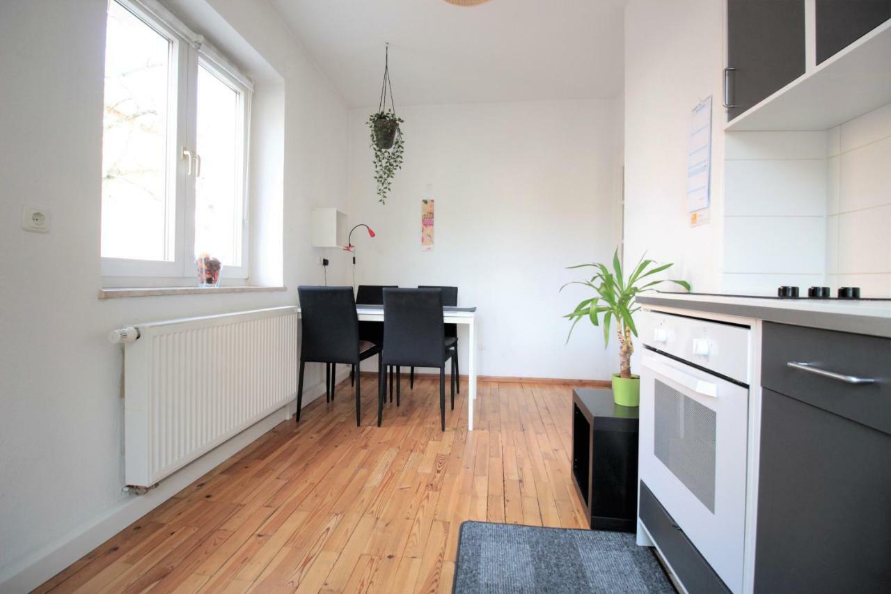 Charming 3-Bedroom Apartment With Parking Lot Βίρτσμπουργκ Εξωτερικό φωτογραφία